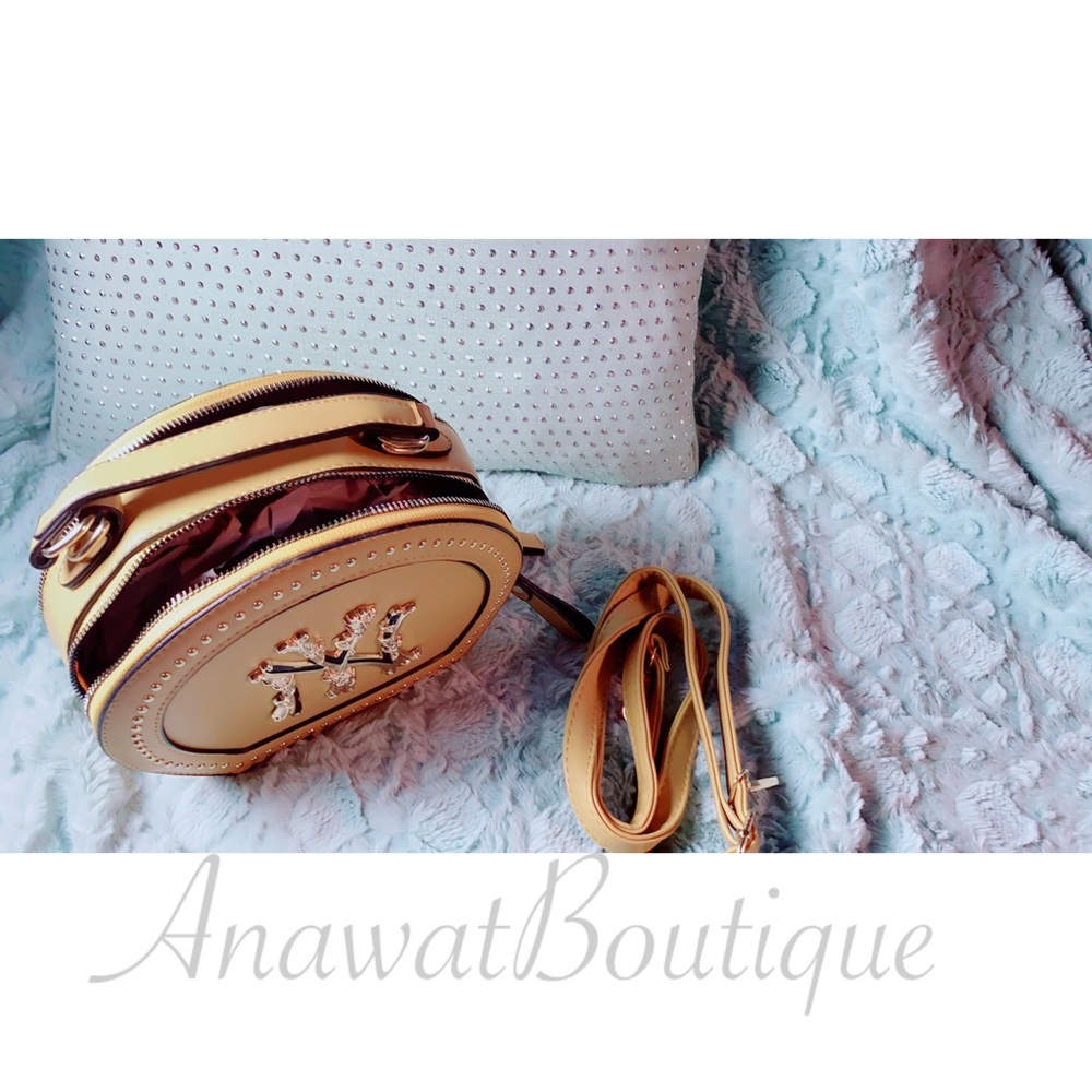 Honey Crossbody Handbag - Picture 9 of 10